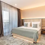 Atmosphere Balneo & Hotell 5*