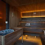 Atmosphere Balneo & Hotell 5*
