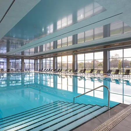 Atmosphere Balneo & 호텔 파벨 반야