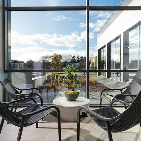 Atmosphere Balneo & 호텔 파벨 반야