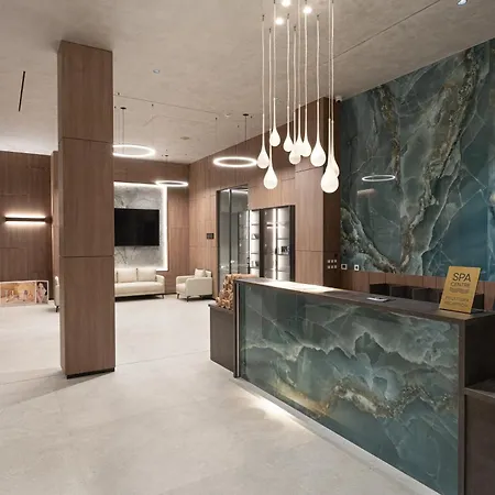 호텔 Atmosphere Balneo & 파벨 반야