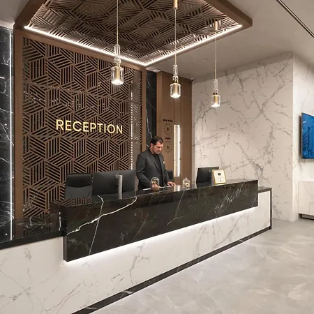 Atmosphere Balneo & 파벨 반야