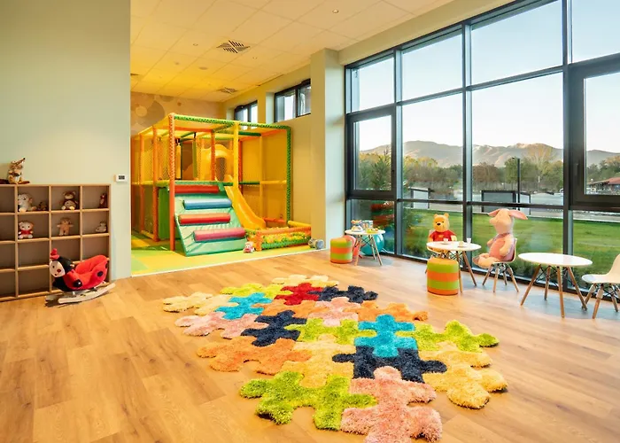 Atmosphere Balneo & מלון 5*