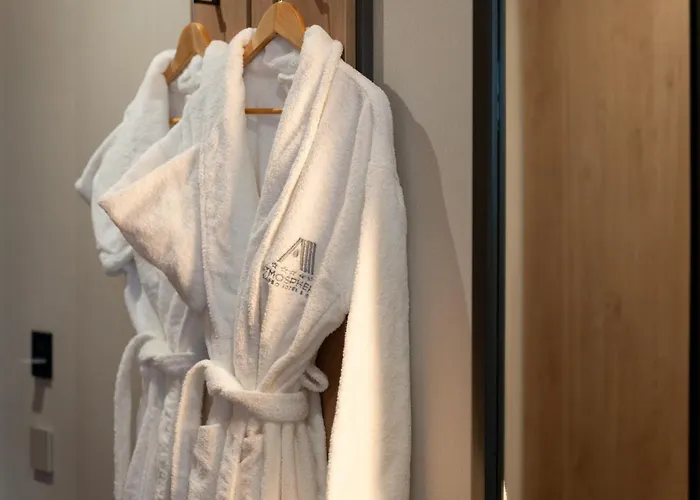 Atmosphere Balneo & מלון