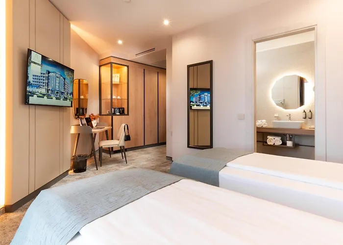 מלון Atmosphere Balneo & פאבל באניה