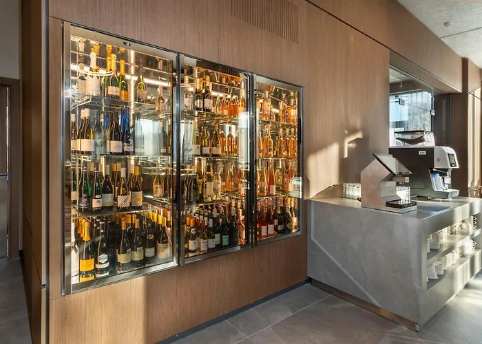 מלון Atmosphere Balneo & 5*