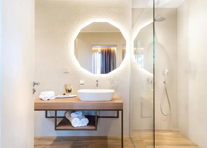 Atmosphere Balneo & 5* פאבל באניה