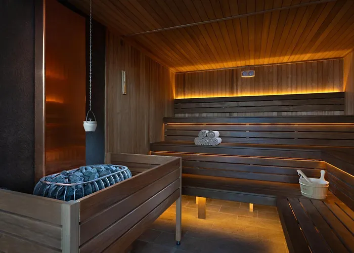 Atmosphere Balneo & מלון 5*