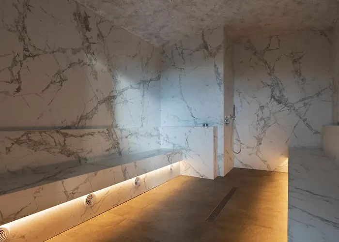 מלון Atmosphere Balneo & 5*